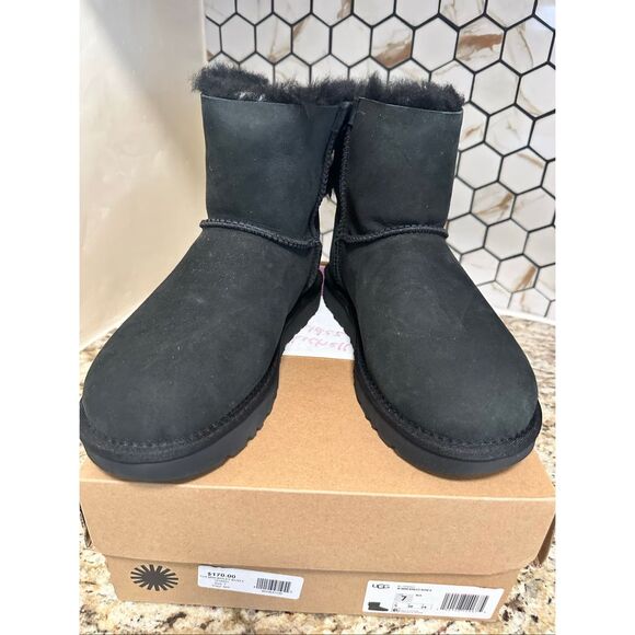 Ugg Bows NIB - Picture 4 of 5